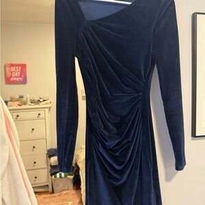 Elegant Navy Velvet Dress
